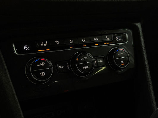 Volkswagen Tiguan CONNECT, 2020 года, пробег 101540 км