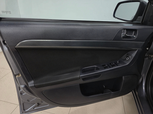 Mitsubishi Lancer, 2008 года, пробег 265613 км