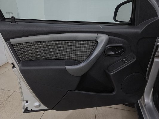 Renault Duster Life, 2016 года, пробег 211240 км