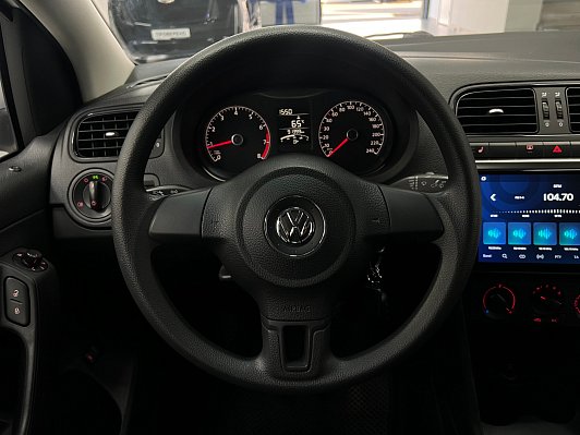 Volkswagen Polo Comfortline, 2015 года, пробег 91392 км