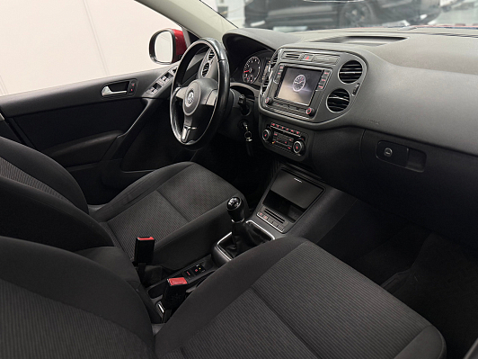 Volkswagen Tiguan Trend&Fun, 2013 года, пробег 156000 км