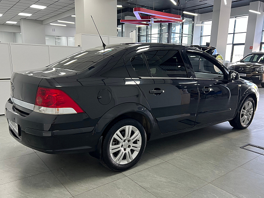 Opel Astra, 2012 года, пробег 178117 км