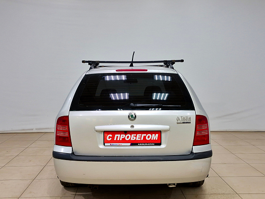 Skoda Octavia, 2005 года, пробег 233950 км