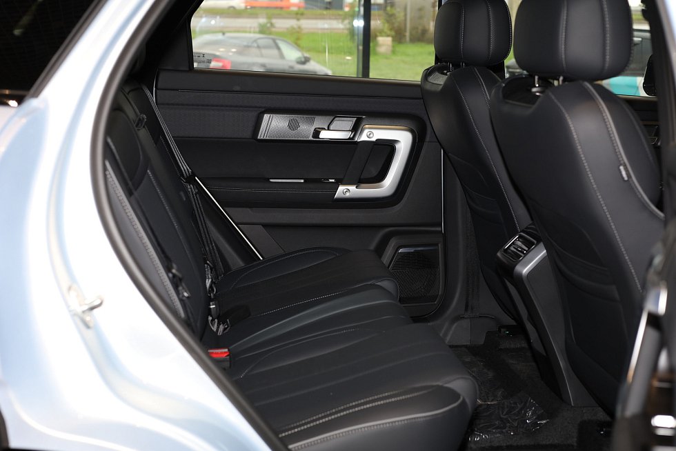 Jaecoo J7 Urban, серебряный