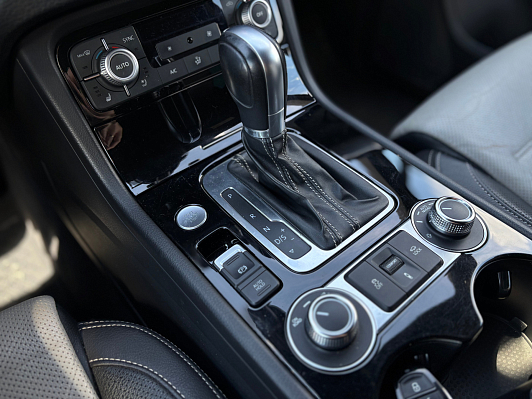Volkswagen Touareg Wolfsburg Edition, 2017 года, пробег 185388 км