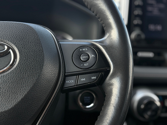 Toyota RAV4 Комфорт, 2020 года, пробег 60921 км