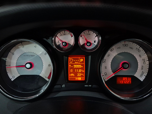 Peugeot 308 Allure, 2011 года, пробег 131225 км