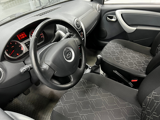 Lada (ВАЗ) Largus Luxe (5 мест), 2020 года, пробег 36000 км