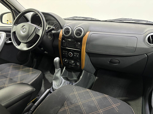 Lada (ВАЗ) Largus Luxe Glonass (7 мест) (2018-2019), 2018 года, пробег 100000 км