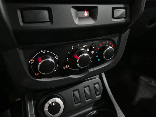 Renault Duster Life, 2016 года, пробег 211240 км