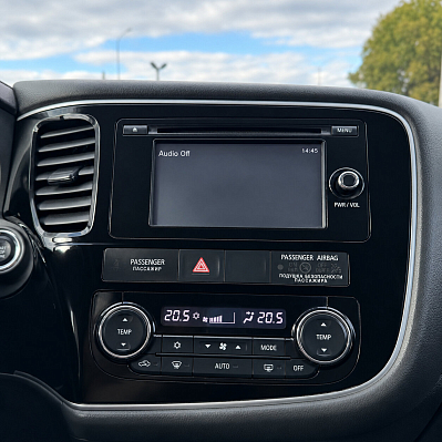 Mitsubishi Outlander Instyle, 2016 года, пробег 111826 км