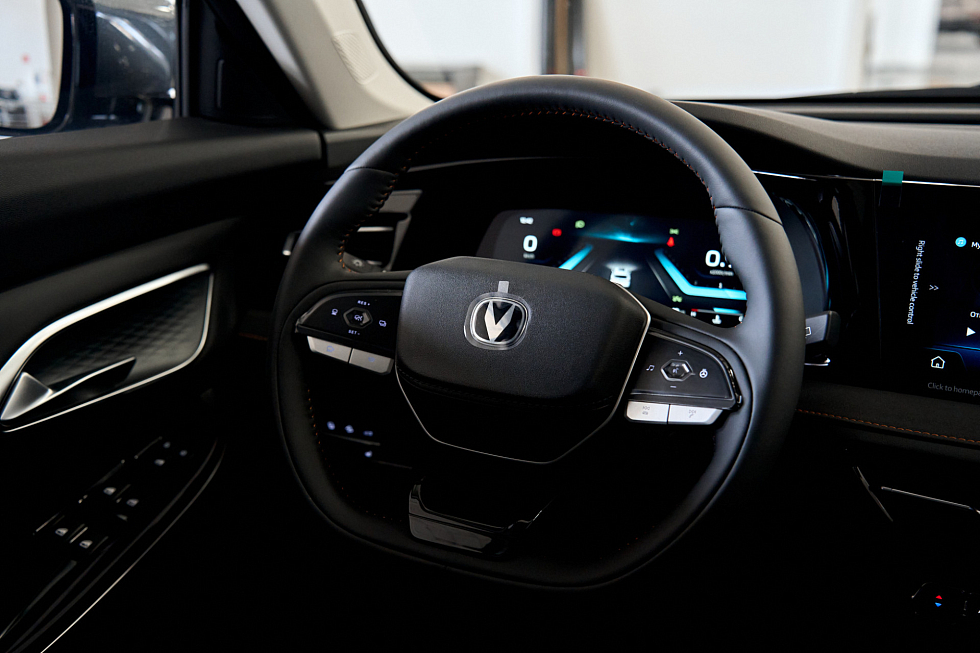 Changan CS75 Pro Комфорт 7 мест, серый