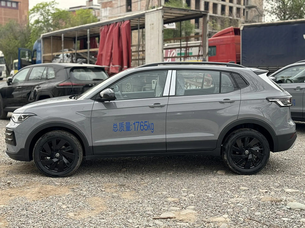 Volkswagen Tiguan R-Line Smart Leadership, серый