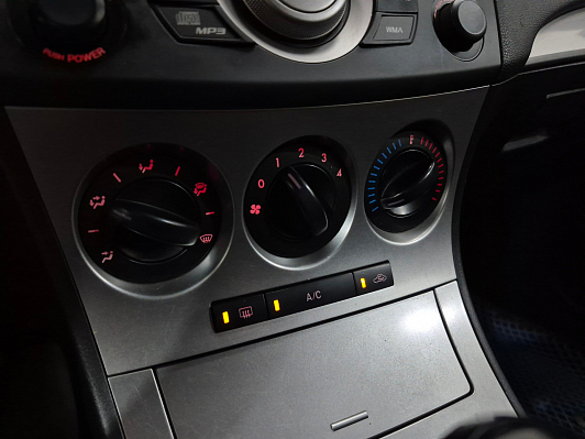 Mazda 3 Touring, 2011 года, пробег 166970 км