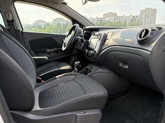 Renault Kaptur Style, 2016 года, пробег 139850 км