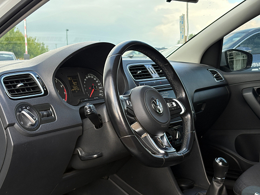 Volkswagen Polo SELECT, 2020 года, пробег 76668 км